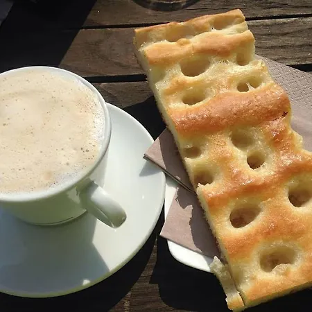 Nocleg ze śniadaniem Est 25 In Genua