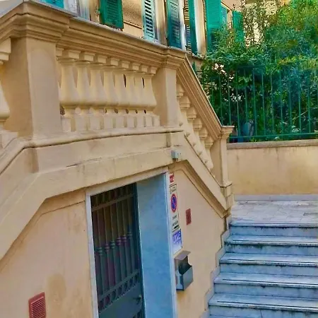 Est 25 In Bed & Breakfast 3*
