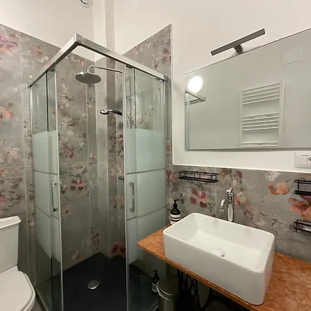 Est 25 In Genua